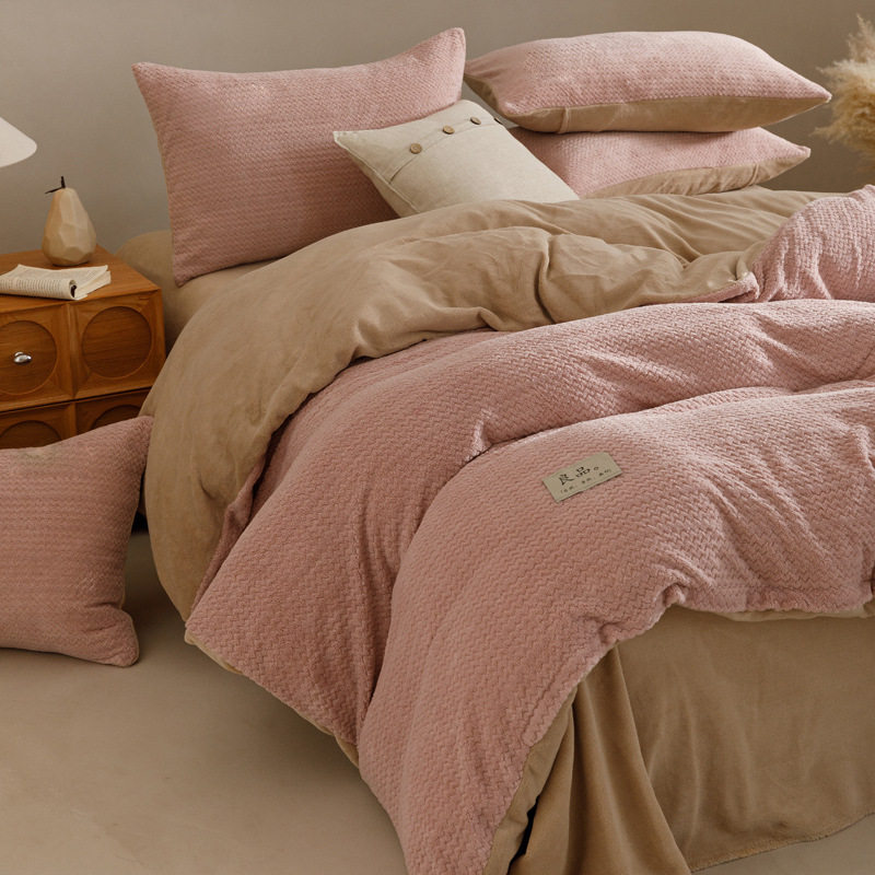 Class a Autumn and Winter Milk Velvet Four-Piece Set Thickeneded Coral Velvet Three-Piece Set Warm Fleece-Lined Bed 4-Piece Quilt Cover Self-Operated