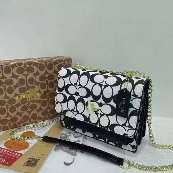 Foreign Trade Wholesale 2025 Winter European and American Style Patchwork Vintage-Inspired Light Luxury Design Fashion Single Shoulder Crossbody Bag