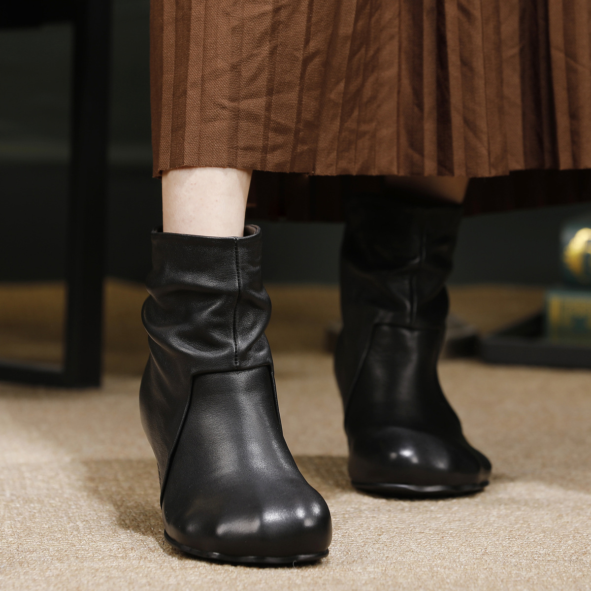 Boot nữ cổ thấp da bò thật gót vuông phong cách cổ điển — đen, màu nâu