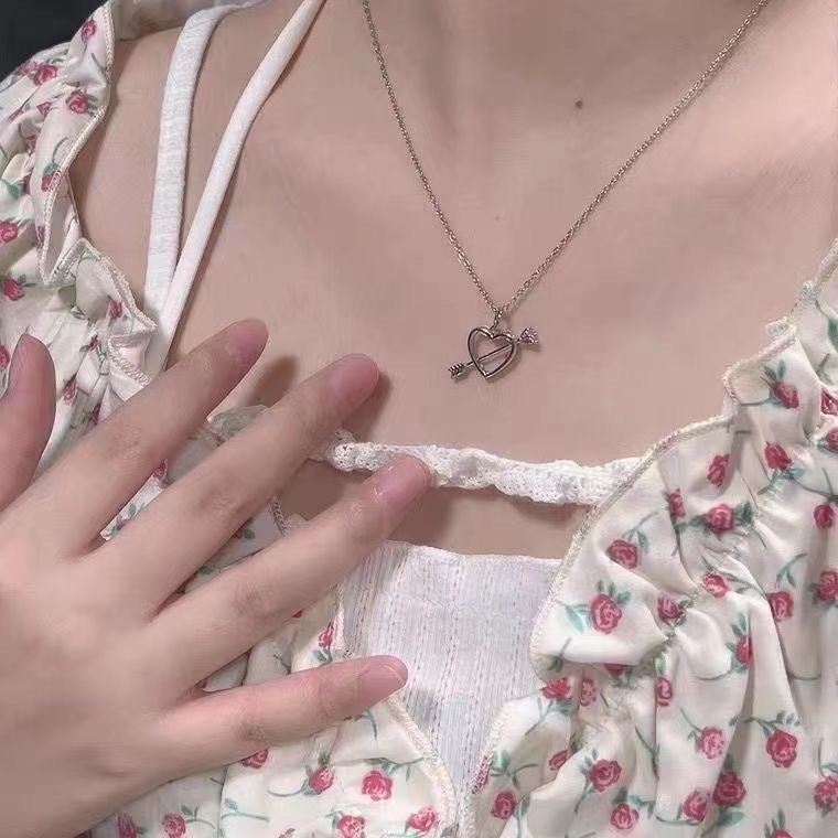 Lovely pink diamond one-shot heart-piercing necklace New Cupid Love natural pink diamond pendant necklace