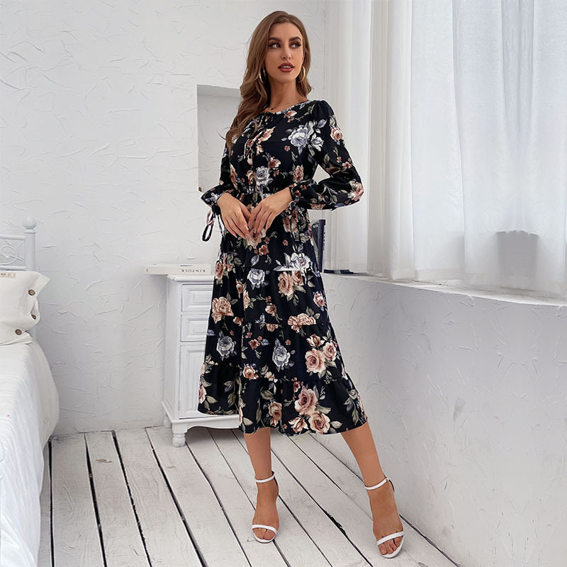 Vintage Floral Long Sleeve Dress Elegant Design Comfortable Fabric Perfect for Spring and Summer Wholesale Available
