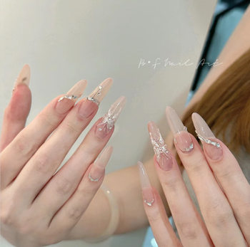 10-Piece Set of Dazzling Ice-Clear Nude Butterfly Nails with a Gentle and Brightening Effect, Wholesale Finished Nails