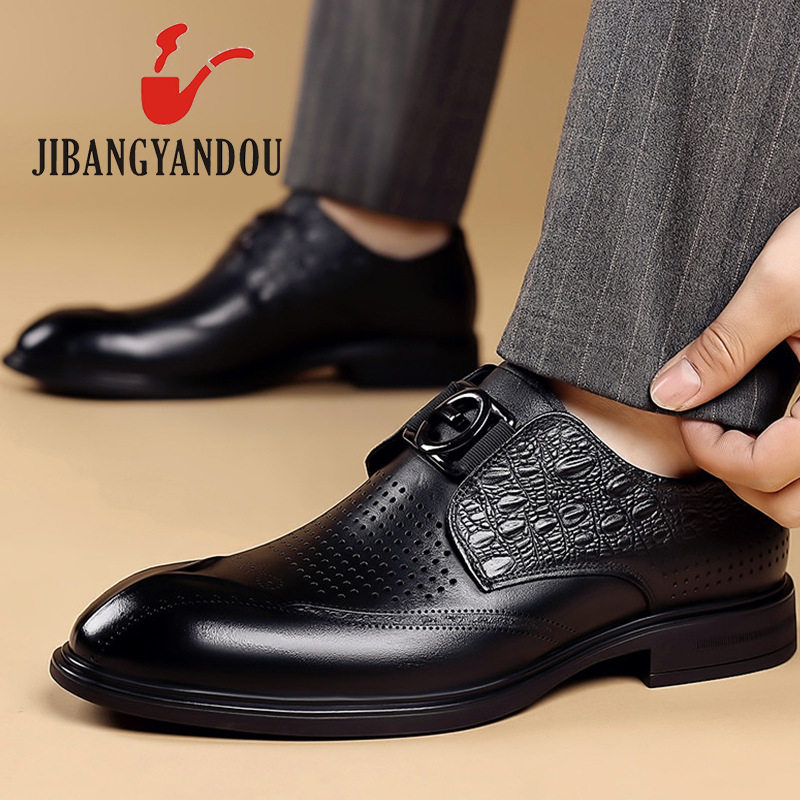 Giày da tiêu chuẩn 8533 màu đen thoải mái khi mua