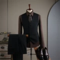 Black (single row vest)