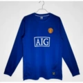Long sleeves; 08/09 season manchester l second guest
