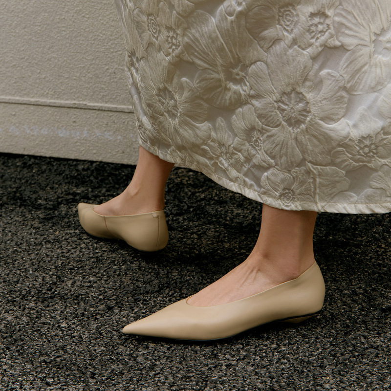 Giày cao gót nữ mũi nhọn gót thô 3cm da bò thật, giày slip-on thanh lịch dễ phối đồ — Chu Guli, Màu trà sữa, màu xanh mờ