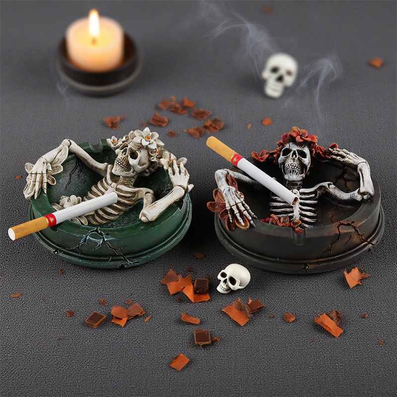 Personalized Halloween Flower Skull Ashtray, Trendy and Cool Gift for Boys, Resin Desktop Ornament, Home Decoration