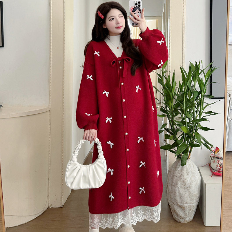 2025 Winter Thickened French Bow Spliced ​​Lace Sweater Long Jacket + Apricot Knitted Skirt Pregnant Mom Suit