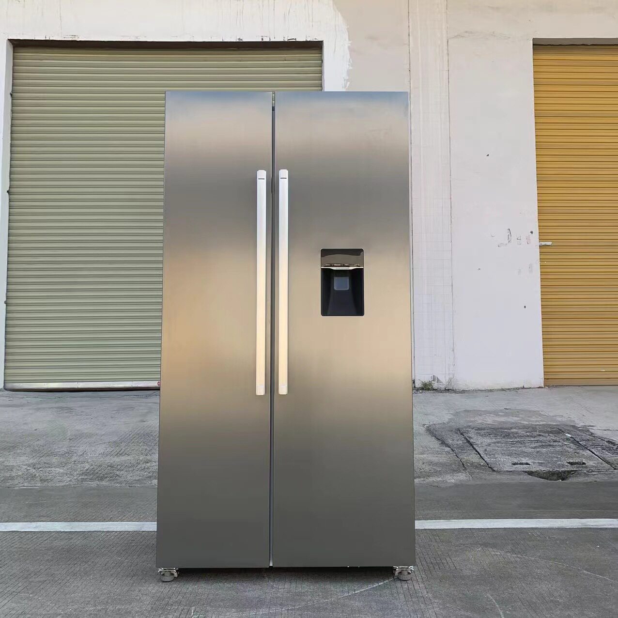 Foreign trade export household double-door refrigerator with water dispenser large capacity frost-free design