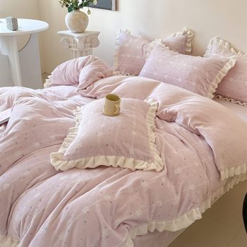 Princess Style Double-Sided Thickeneded Milk Velvet Bed Four-Piece Set Autumn and Winter Warm Carved Double-Layer Lace Quilt Cover Bedding