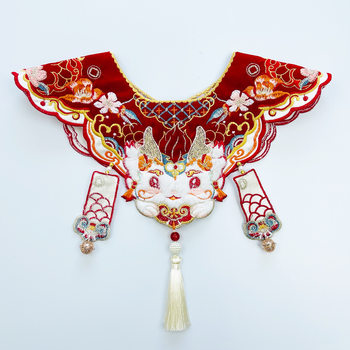 Chinese-Style Embroidered Cartoon Bell Red Collar New Dress Stand-Up Collar New Year Festive Clothing Hanfu Cloud Shoulder