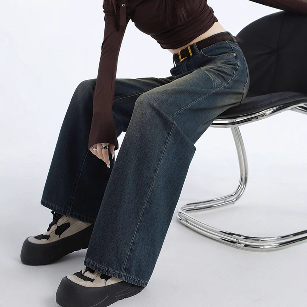 Vintage Style Wide Leg Jeans for Women Retro Fashion Casual Fit High Waist Denim Fabric Perfect for Everyday Wear