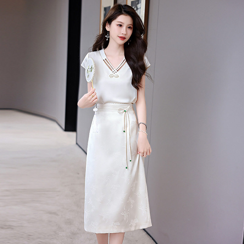 Như ảnh (2)