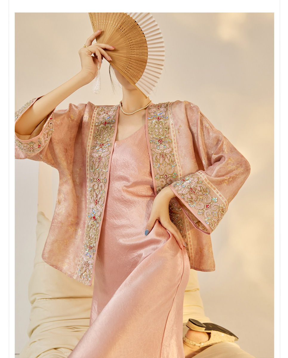 Áo khoác cardigan nữ thêu nổi cầu kỳ cổ chữ V dáng suông — Phấn phủ Peach Mist (giao hàng trong 7 ngày)