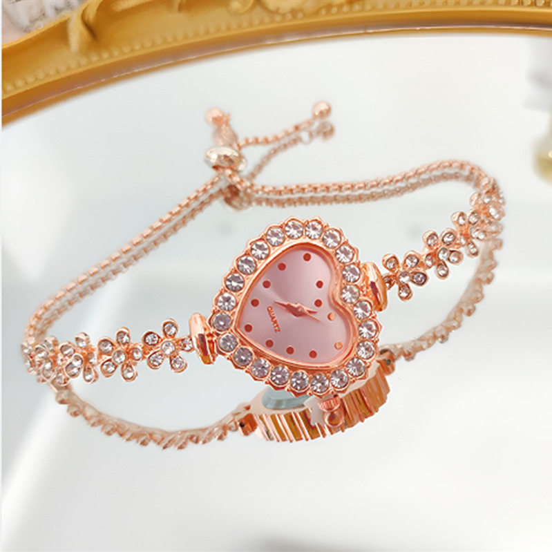 跨境外贸爆款爱心镶钻时尚女士手表抽拉式女款学生桃心手链表批发