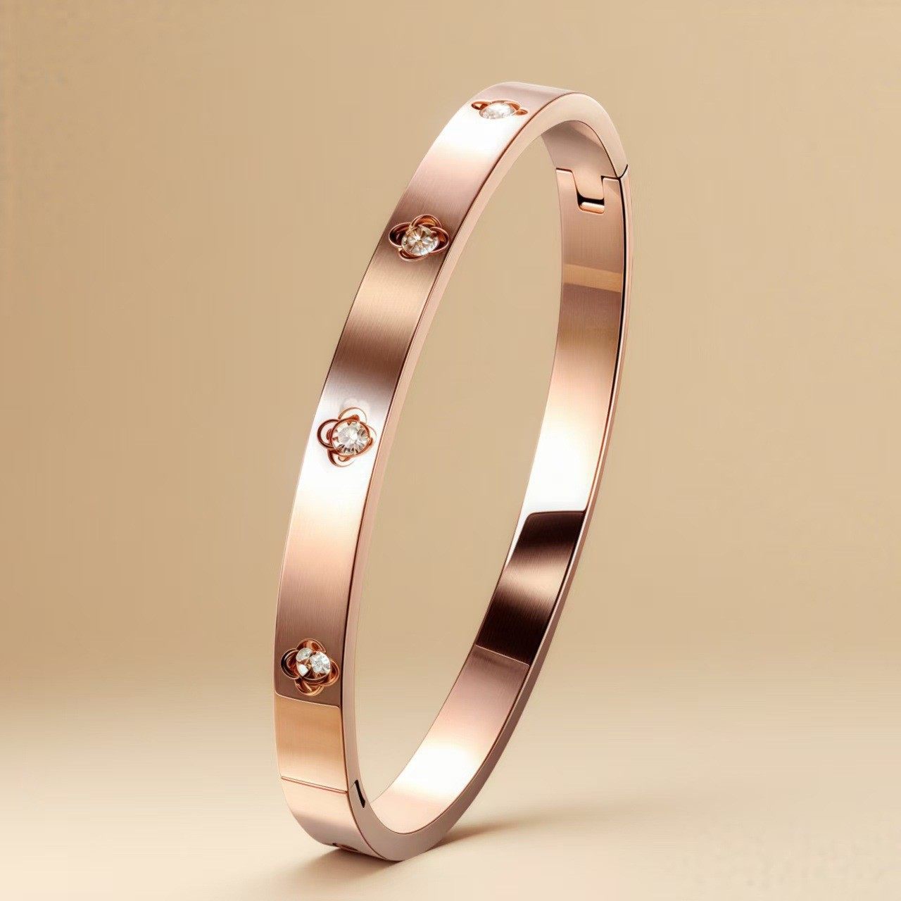 玫瑰金跨境钛钢女款手镯不锈钢轻奢高级感小众时尚锆石手环手镯