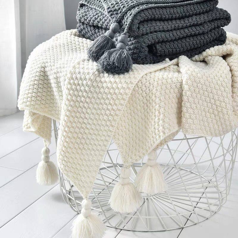 Nordic Style Sofa Blanket Office Nap Blanket Tassel Knitted Ball Wool Casual Air Conditioning Small Blanket
