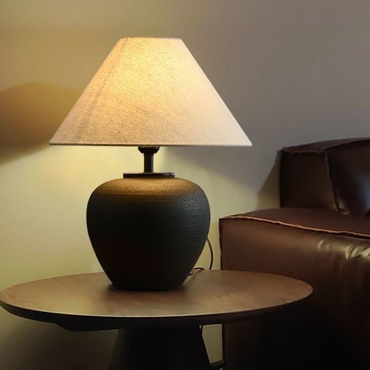 Japanese Style Silent Style Ceramic Table Lamp New Style Chinese Designer American Style Bedside Lamp for Hotel Living Room and Bedroom