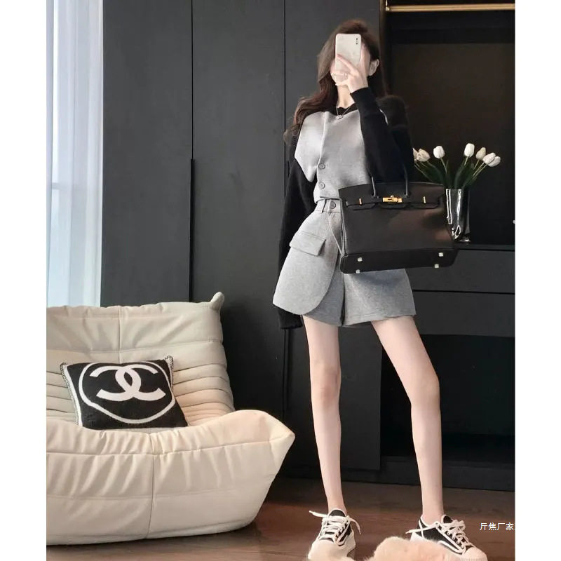 Mom's Casual Sports Suit Women's Autumn New Ladylike Style Fashionable Waist Shorts Two-Piece Set