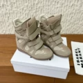Khaki color