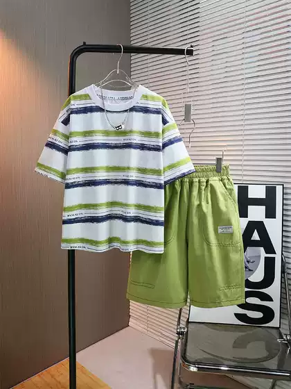 Boys' Summer Short-Sleeve Set 2026 New Children's Striped Short T-Shirt and Shorts Two-Piece Trendy Casual Outfit for Older Kids