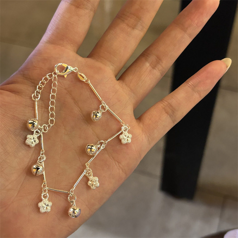 Ruirui ~ one-step plum Bell bracelet for women 2023 new trendy niche light luxury high-grade design bracelet