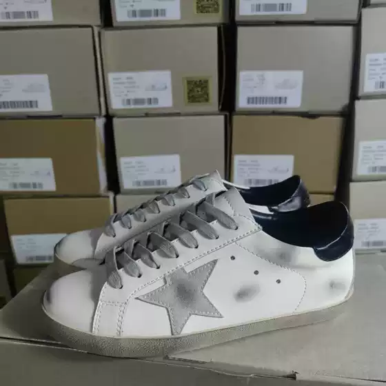 In-Stock Real Photos of Star-Patterned Distressed Sneakers for Women, Casual Versatile Trendy Sneakers with Hidden Height Increase, Distressed Cowhide White Sneakers, Versatile