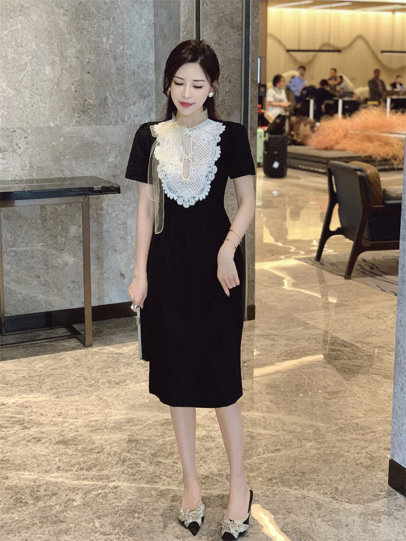 Đầm maxi nữ ren hoa thêu tay ngắn cổ tròn eo cao — Xanh chi tiết 9