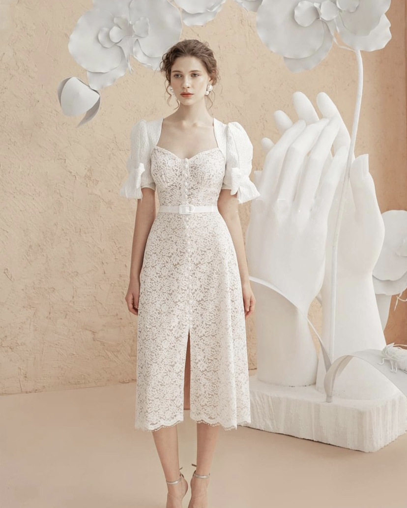 Đầm maxi nữ ren trắng thắt eo tay ngắn cổ V — Trường An chi tiết 3