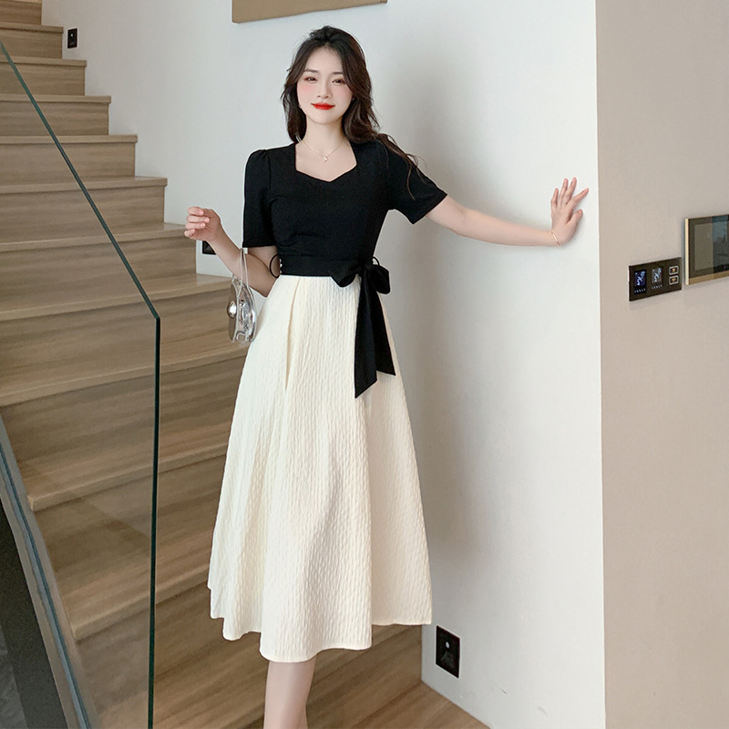 (Mới) Mã A9826 Giá 740K: Váy Đầm Liền Thân Nữ Guryt Dáng Chữ A Ngắn Tay Hàng Mùa Hè Thời Trang Nữ Chất Liệu G02 Sản Phẩm Mới, (Miễn Phí Vận Chuyển Toàn Quốc).