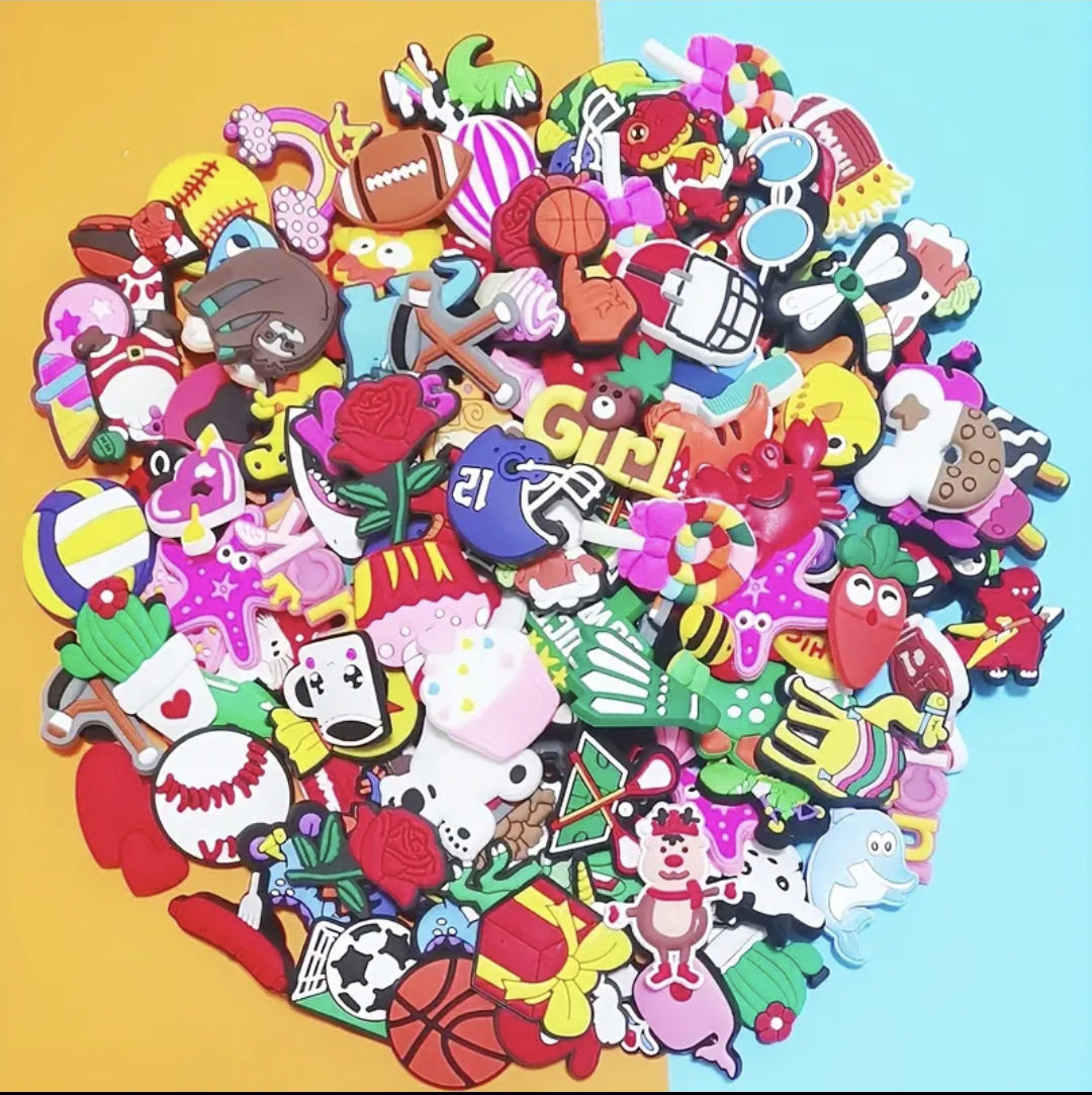 New hole shoes accessories shoes flower shoe buckle 100 suit cute cartoon shoes flower DIY accessories garden shoes accessories