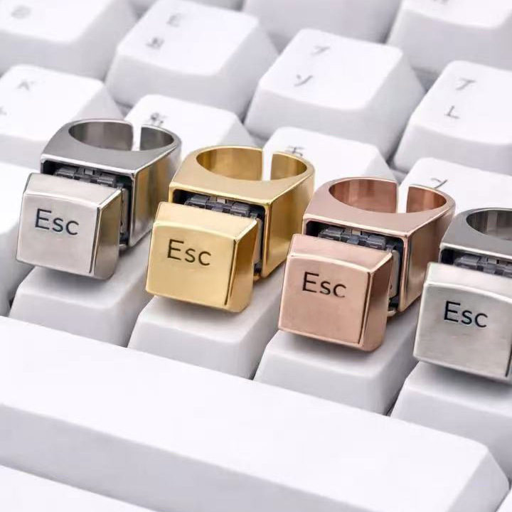 Delete键盘戒指男女现代人精神状态可按机械键盘感删除一切开口指