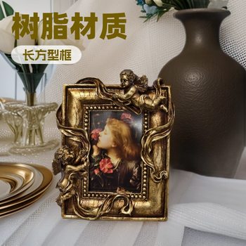 Wholesale Vintage-Style Resin Picture Frames for Living Room, Bedroom, Sofa, and Entryway Decoration, Handmade and Waterproof