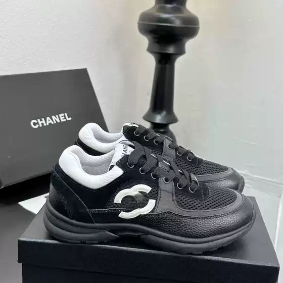 2025 New Style Chanel Sneakers, Genuine Leather, Thick-Soled, Casual, Breathable Mesh, Chunky Dad Shoes, Retro Panda Shoes