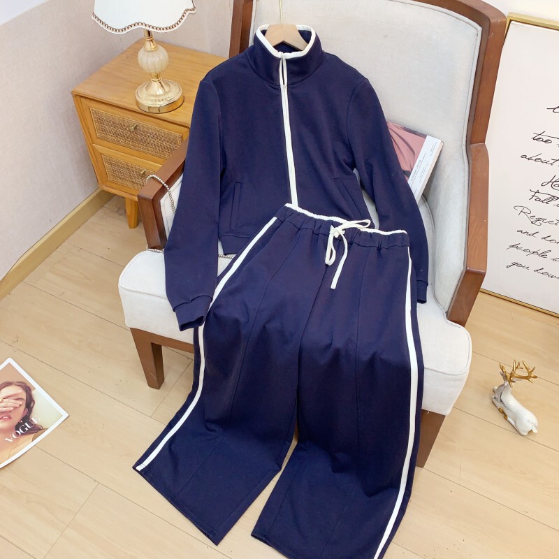 Bộ đồ nữ áo hoodie cổ cao phối màu kèm quần dài ống rộng lưng thun — Áo khoác màu xanh navy, Quần dài casual màu xanh navy