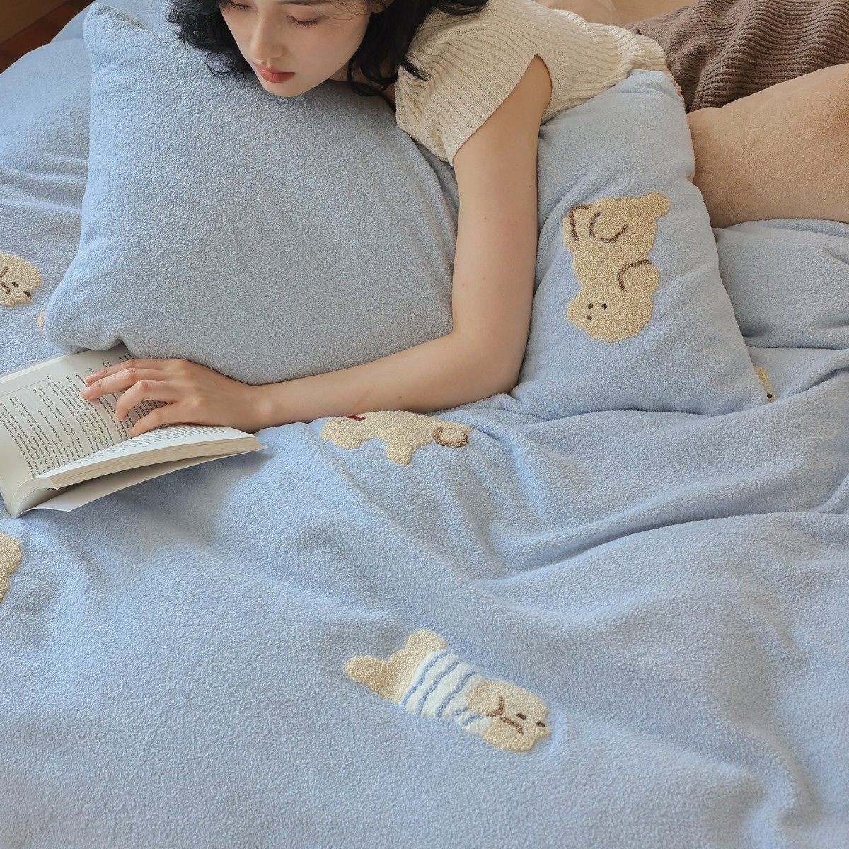 Towel Embroidered Warm Woolen Double-Sided Milk Velvet Four-Piece Set Cute Cartoon Three-Piece Set Thickeneded Warm Bedding