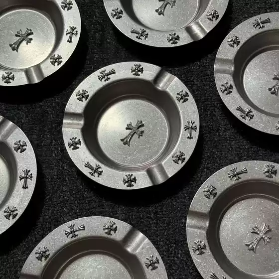 Y2K Retro Old Dark Creative Stainless Steel Cross Cigar Tray Ashtray Storage Tray Photo Props