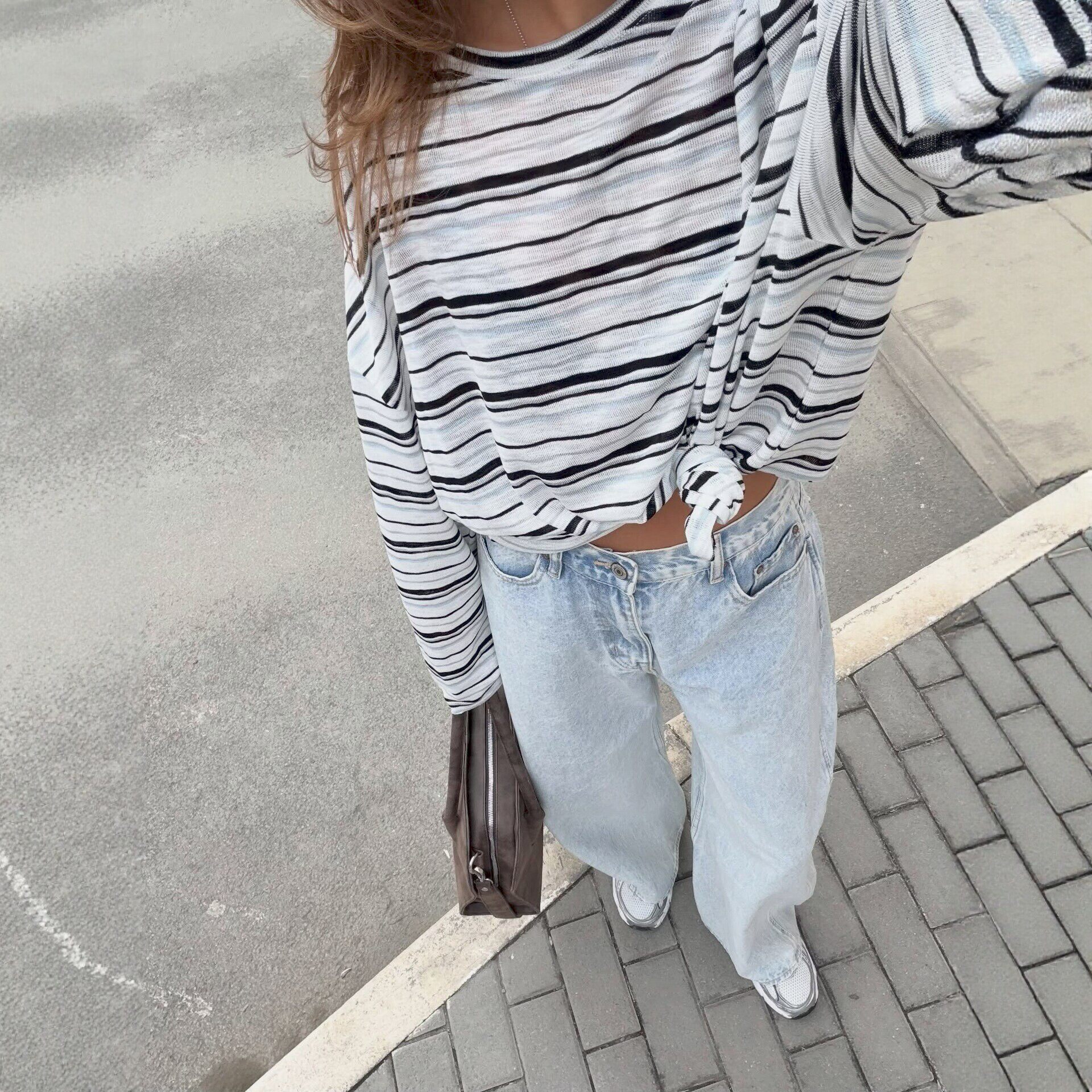 Striped Loose Fit Long Sleeve T Shirt for Women Stylish Knot Design Casual Everyday Wear Wholesale Available