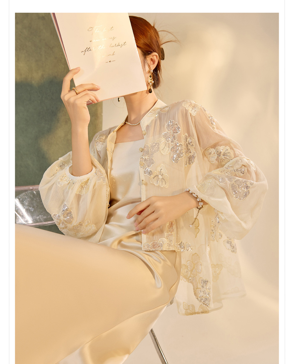 Set áo khoác tay lồng đèn thêu hoa kèm đầm hai dây dáng dài — Áo sequin (giao hàng trong 7 ngày), Váy yếm (giao hàng trong 7 ngày), Váy yếm (giao hàng trong ngày)