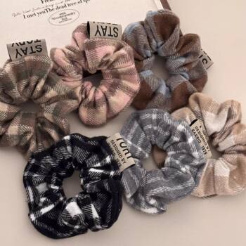 Autumn and Winter Hair Accessories New Retro Plaid Hair Band Preppy Style Ball Hair Accessories Headband Hair Rope Hair Band K-Style