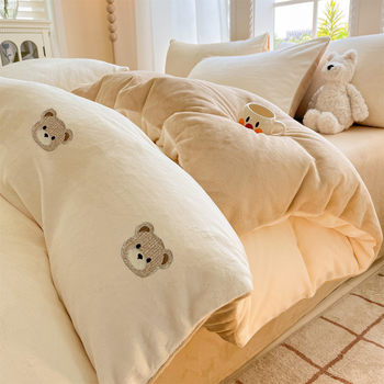 Winter Fleece-Lined Thickeneded Milk Velvet Four-Piece Set of Flannel Bed Sheetss and Quilt Covers Plush Winter Bedding Three-Piece Set