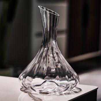 European-style Crystal Glass Decanter Wine Household High-end Light Luxury Prism Wine Dispenser Creative Wine Decanter