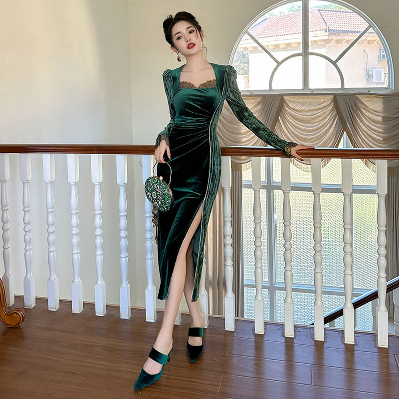 Váy Đầm Nhung Nữ Cổ chữ Vuông Tay Dài Ôm Dáng Xẻ Tà Đính Đá Màu Xanh Lá