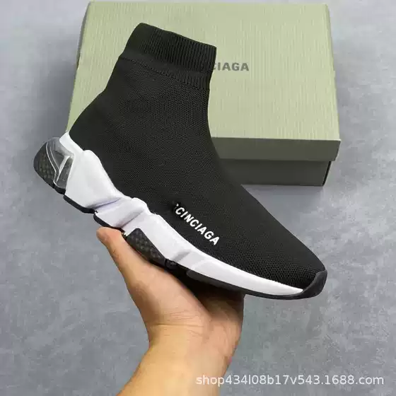 Putian Shoe Factory Export Order Speed Stretch Paris Home Mid-Top Knitted Socks Shoes