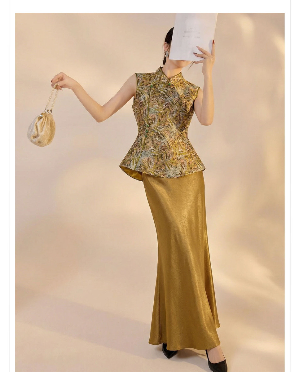 Bộ áo gile dệt jacquard cổ cao không tay kèm chân váy dài chữ A họa tiết hoa — Chân váy vàng hổ phách (giao hàng trong 7 ngày), Chân váy xanh lá trúc (giao hàng trong 7 ngày), Áo gile dệt jacquard (giao hàng trong 7 ngày), Áo gile dệt jacquard (giao hàng trong ngày)