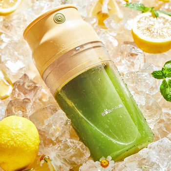 Bear/Little Bear Wireless Portable Juice Cup Llj-Q04B5 Rechargeable Fruit Juicer Small Cooking Cup Juicer