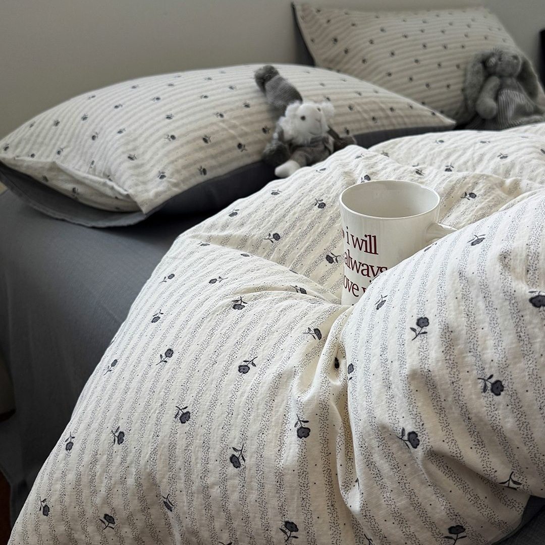 Washed Cotton Bed Four-Piece Fitted Sheet Set, Light Luxury Style Double-Layer Gauze Quilt Cover, Soft Bedroom Dormitory Bed Bed Sheets Three-Piece Set