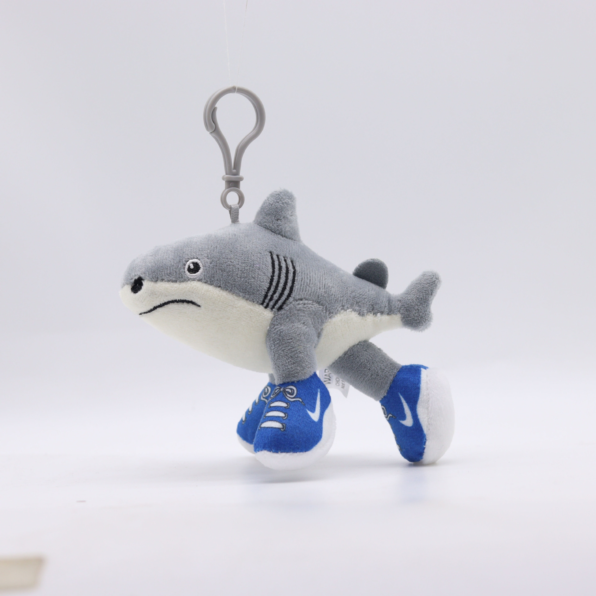 跨境工厂 鲨鱼美国山海经毛绒玩具外国山海经玩具木棍人公仔现货