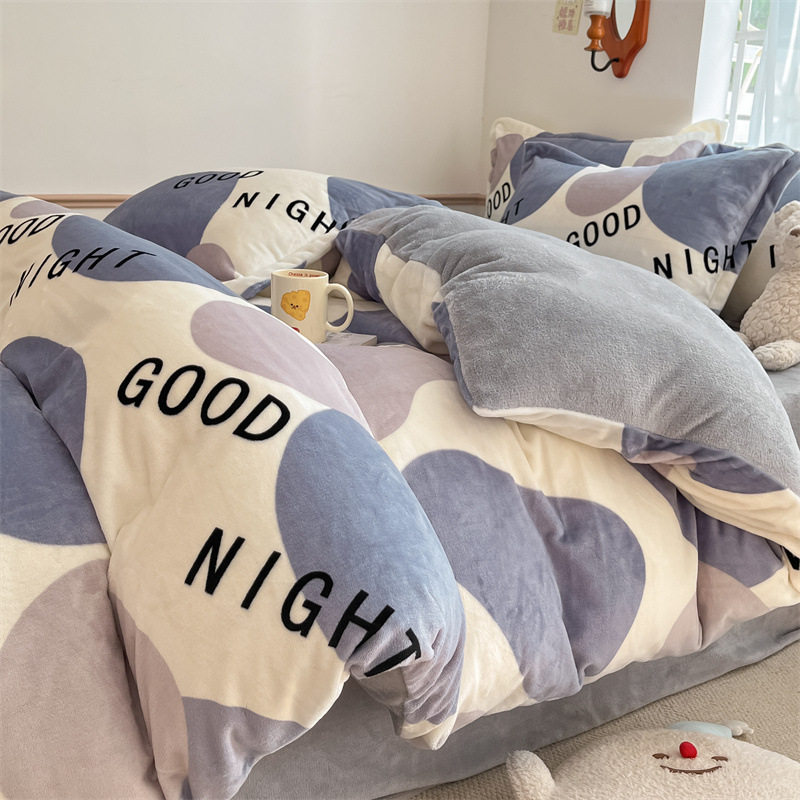 Winter Milk Velvet Four-Piece Dormitory Three-Piece Set, Warm and Thick Double-Sided Coral Fleece Printed Cute Duvet Cover and Sheet