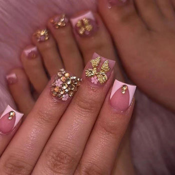 Cross-Border Popular Wearable Nails Heavy Metal Bow Three-Dimensional Flower Hot Girl Style French Short Fake Nails Hot Girl